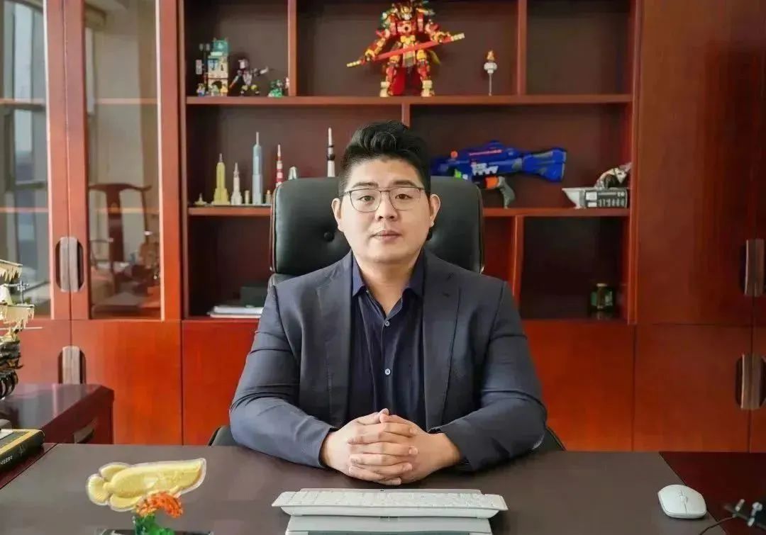 齊魯儒商！省委組織部《黨員干部之友》刊發(fā)宏鑫源集團(tuán)王文博風(fēng)采(圖1)